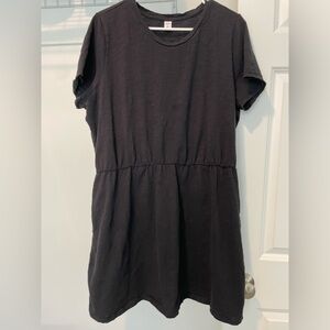 Old Navy black crew neck tshirt dress. Size XXL.
